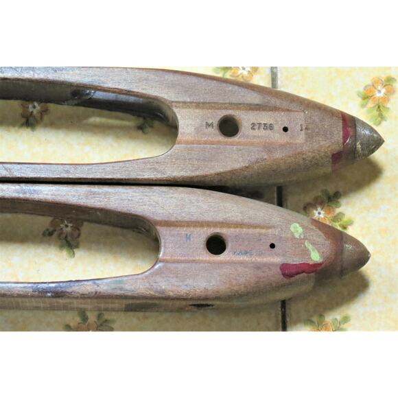2 Antique Wooden Weaving Loom Shuttles - Picture 2 of 6